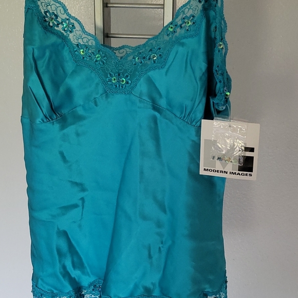 Intimates - Picture 2 of 6